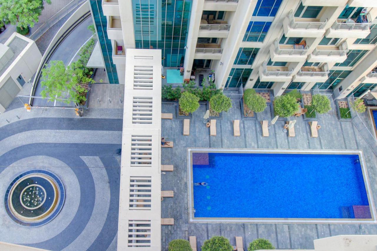 Durrani Homes - Luxurious Studio Near Dubai Mall With Pool View Exterior photo
